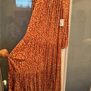 Sonoma maxi dress! Long flowing soft material! New with tags!
